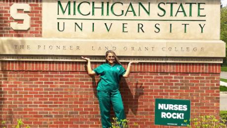 /static/TVoGG/IYW Nursing Graduate helps covid patients in Detroit_00003311.jpg?d=a592309bc&m=TVoGG